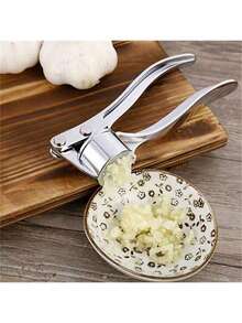 1/2 cái dụng cụ ép tỏi bằng kim loại, dụng cụ băm tỏi thủ công chuyên nghiệp, dụng cụ nghiền tỏi và gừng, dụng cụ thái rau củ, dụng cụ băm và bóc vỏ tỏi, dụng cụ nêm gia vị, vật dụng thiết yếu trong gia đình, phụ kiện nhà bếp. - Nhiều màu - Xem 5