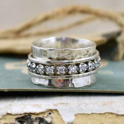 Vintage Geometric Inlaid Round Cubic Zirconia Ring, Fashionable Jewelry Suitable For Women's Party And Birthday