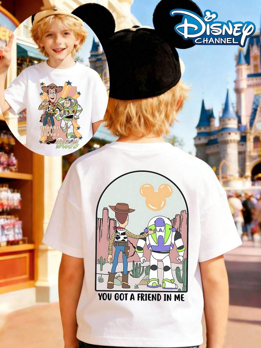 Disney Woody Bass - You Got A Friend In Me, Conveying The Warm Friendship Between Toys Print Pattern Summer Tops,Short-Sleeved Casual And Cute Style  Children's Clothing Design, Boy Clothes For Kids ,Ropa Para Niños,Boy Clothes For Kids,Graphic Tee, Summer Clothes,Perfect For Cool Boy. Comfortable And Breathable Children's Short-Sleeved T-Shirt. Comfortable And Casual Wear All Year Round 180g Pure Cotton Children's Clothes,Comfortable & Lightweight, Iconic Print For Mix-And-Match Outfits,Suitable For Both Boys And Girls. - trắng - Xem 1