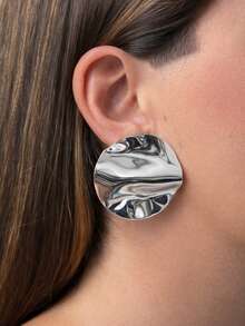 1 Piece Of Organic Round Earring With Maximalist Details Suitable For Elegant Everyday Wear, Fashion, Work. - 銀色 - 查看 4