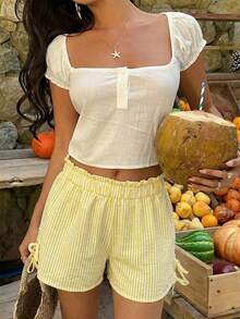 夏季黄白条纹纹理弹力腰休闲短裤，弹力腰带蝴蝶结设计，宽松度假沙滩甜美少女短裤，甜美少女度假百搭显瘦热裤 - 黃色 - 查看 4