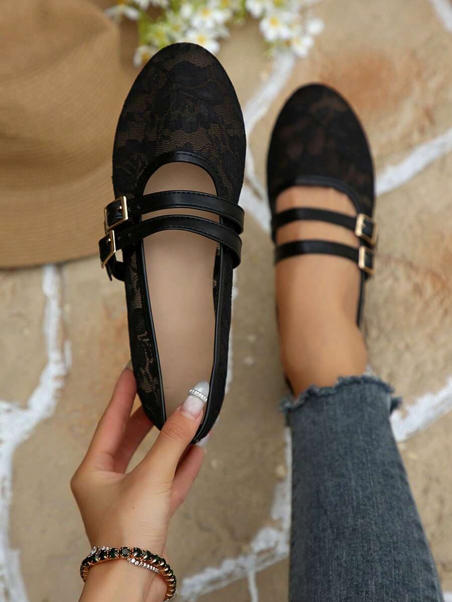 Giày bệt nữ kiểu phương Tây, phong cách Bohemian, khoét rỗng, mũi tròn, thiết kế một quai, ren thoáng khí, thích hợp cho các bà mẹ và bà ngoại. - màu đen - Xem 1
