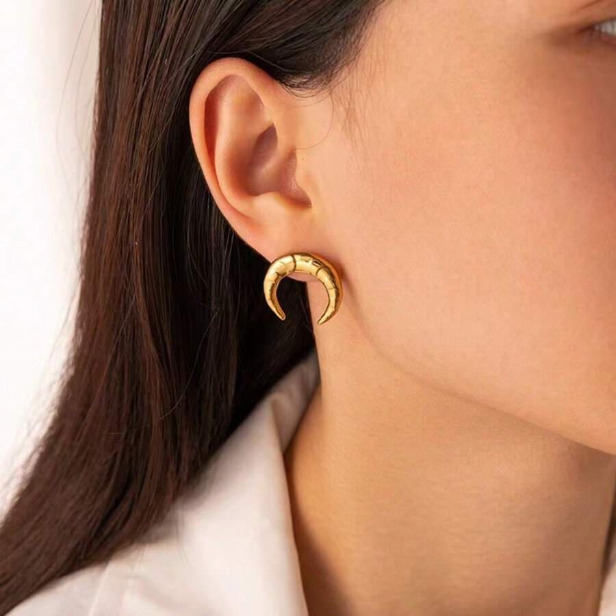 1 Pair Elegant & Fashionable Metal Geometric Smooth Rhinoceros Horn Earrings, Suitable For Women's Daily Wear, Versatile Jewelry Gift - Gold - View 1
