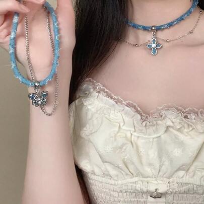 قلادة خانق جينز بنمط قديم للنساء مع قلادة فراشة، سلسلة طبقتين للرقبة، مناسبة للارتداء اليومي قطعة واحدة