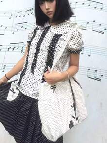 Bolso de lona con estampado de lunares al estilo coreano, bolso de hombro plegable de gran capacidad para estudiantes universitarios, bolso con nudo de falda arrugada y nube - Blanco - Ver 6