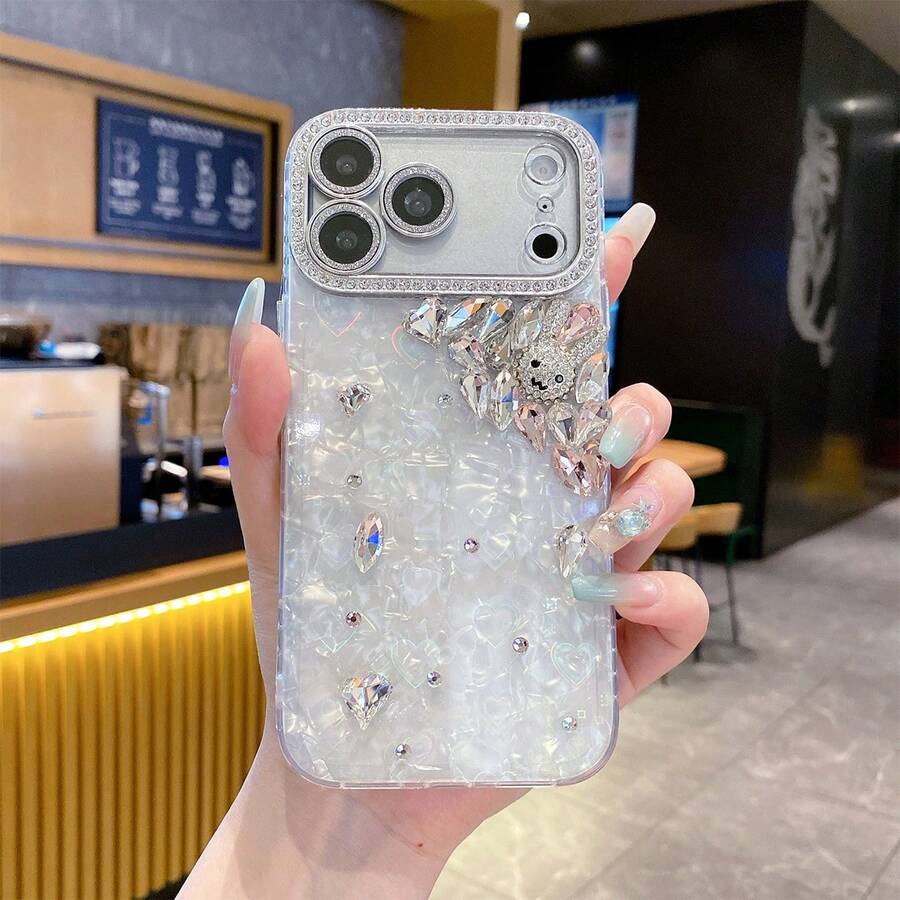 1 chiếc ốp lưng điện thoại TPU chống sốc cao cấp màu bạc trắng đính đá lấp lánh hình trái tim laser, hình thỏ đính ngọc trai 3D nổi, phủ kín toàn bộ bề mặt, phù hợp với 11/12/13/14/15/16/17 PROMAX, đính đá, hình trái tim laser, quà tặng Ngày của Mẹ, Lễ hội Thuyền Rồng, quà tặng ngày lễ - trắng - Xem 1