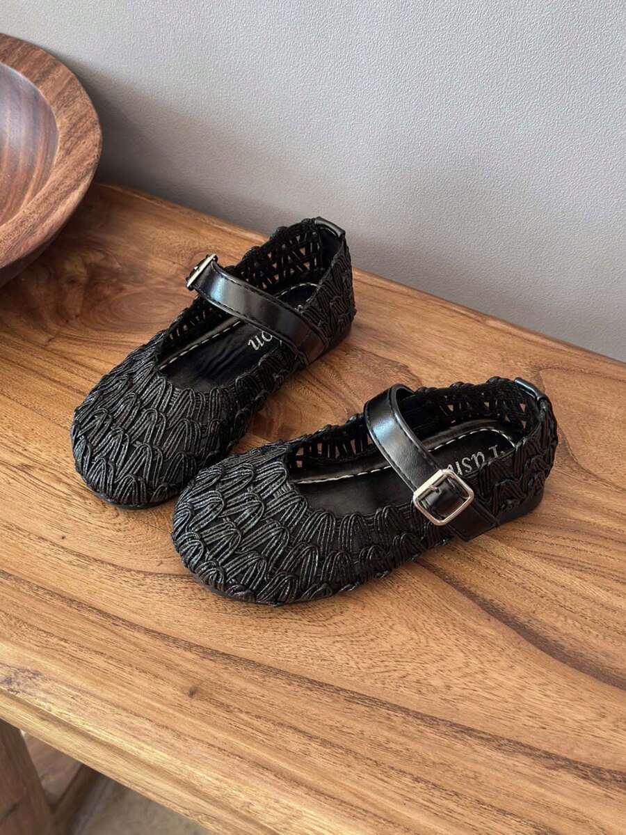 1 Pair Girls Fashion Flat Slip-On Loafers, Woven Hollow-Out Casual Shoes, Toddler Anti-Slip Soft Bottom Prewalker Shoes, Breathable Mary Jane Shoes, Outdoor Durable Travel Walking Shoes, Fashionable Princess Shoes For School, Indoor/Outdoor Vintage Stage Shoes, Suitable For Spring, Summer, Autumn Daily Wear - Black - View 1