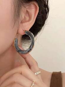 一对优雅几何树脂耳环，独特设计，尽显高端气质，适合女性日常、派对和度假佩戴。 - 灰色 - 查看 4