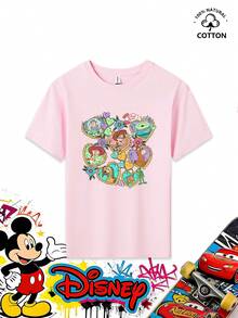 This Casual Crew Neck T-Shirt Is Perfect For Girls Aged 4 To 12. It Features A Limited-Edition Disney Toy Story Heart Print, Depicting Characters Wrapped In Colorful Heart Frames. The Design Is Complemented By A Fresh Floral Print And Fun Slogan Decorations. Made Of 100% Pure Cotton, It Offers A Skin-Friendly And Breathable Feel, Is Sweat-Absorbent Without Feeling Stuffy, And Is Durable And Retains Its Shape. It Can Be Paired With Floral Skirts, Pleated Skirts, Stretch Leggings, Cargo Wide-Leg Pants, And Athletic Joggers. Suitable For Family Trips, School Outings, Outdoor Picnics, Amusement Park Visits, And Outings With Friends, This Energetic And Sweet Design Perfectly Matches Little Girls' Fashion Preferences, Providing A Variety Of Adorable Summer Looks. - 粉色 - 查看 2