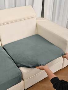 Bộ vỏ đệm và vỏ gối sofa giả lông màu xám đậm, kiểu dáng hiện đại tối giản, co giãn, dùng được cả bốn mùa, chống trầy xước, chống trượt, chống bụi, có thể giặt máy, phù hợp cho phòng khách, phòng ngủ, phòng học. Vỏ gối không bao gồm ruột gối. - Màu xám đen - Xem 5