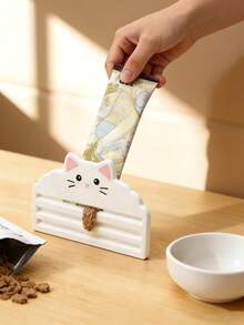 1/2个装宠物猫粮挤压器，便携式多功能猫粮挤压器，高效挤压猫粮装入袋中，最大限度地利用剩余猫粮，适用于各种猫粮袋，易于清洁和操作，适用于各种形状，居家、旅行、厨房、猫主人必备，实用便捷。 - 多色 - 查看 7