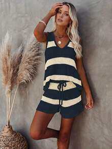 2026 New V-Neck Striped Contrast Color Knitted Vest And Shorts Casual Vacation Knit Set, Elegant And Relaxed Style, Suitable For Daily Commute, Holidays, Beach Outings Summer - Navy Blue - View 1