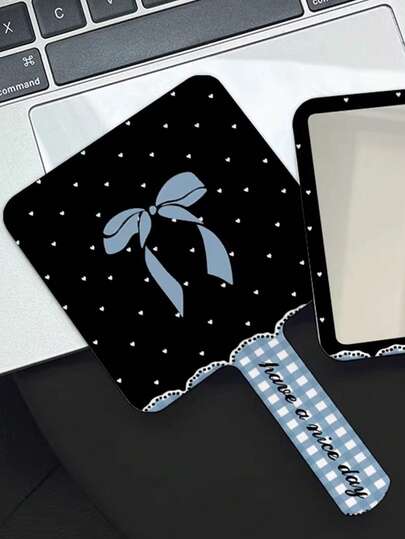 1 chiếc gương cầm tay toàn màn hình hình nơ dễ thương, kiểu dáng INS, làm bằng da, thích hợp cho nữ và bé gái, lý tưởng để sử dụng tại nhà và khi đi du lịch.