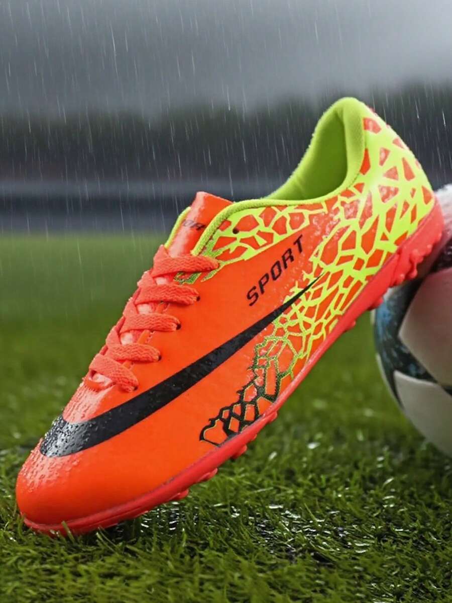 四季足球鞋/足球鞋，校园风足球鞋，青少年足球鞋，学生运动足球鞋，足球训练鞋，足球比赛鞋钉，软钉（鞋面采用不对称迷彩图案） - 橘色 - 查看 1