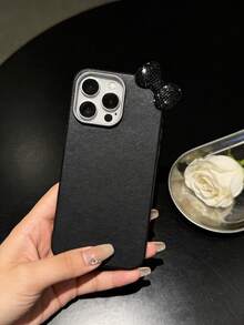 1 chiếc ốp lưng điện thoại màu đen tối giản và tinh tế, chất liệu giả da trơn, có thể cá nhân hóa, chống rơi vỡ, kèm nơ kim cương đen, tương thích với Apple 16ProMax/ 15Pro/ 14Pro/ 13Pro/12 11Pro - màu đen - Xem 6