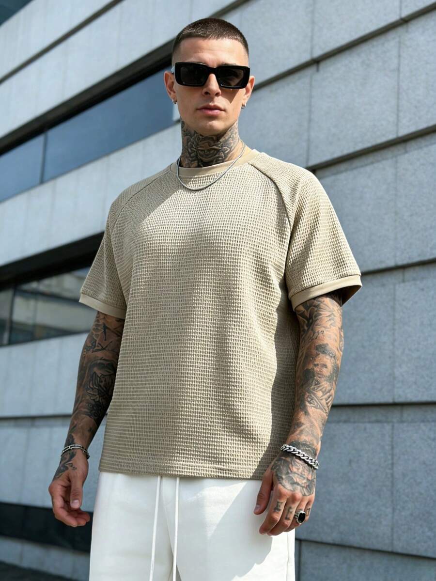 Áo thun nam tay ngắn raglan màu kaki kẻ sọc, cổ tròn rộng rãi, phong cách đường phố Mỹ thường ngày. - Màu Khaki - Xem 1