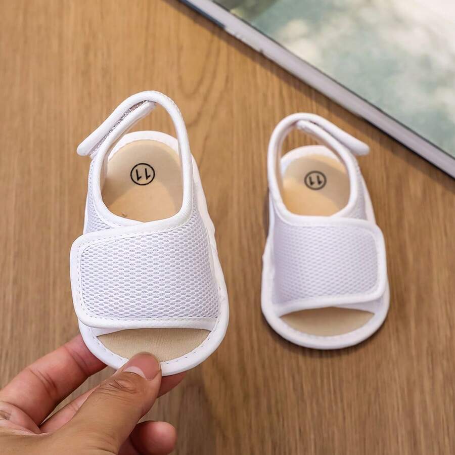 婴儿幼儿鞋，网眼面料，魔术贴搭扣，0-15个月