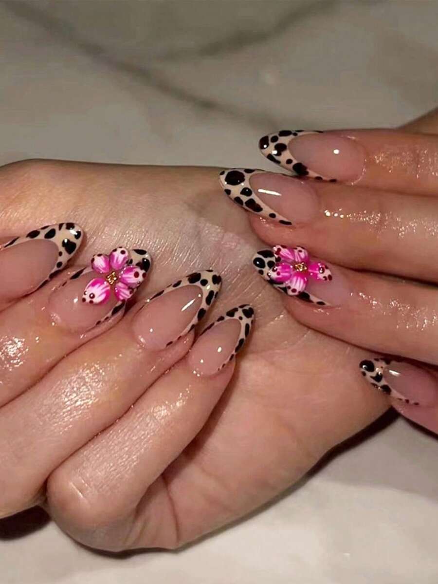 24片杏仁形法式按压美甲，3D花朵金色钢珠豹纹法式贴片裸色中号美甲全覆盖亮面假指甲套装，包含：1片果冻胶和1个指甲锉，易于佩戴，日常美甲，法式贴片美甲，适合女性和女孩日常佩戴 - 彩色 - 查看 1