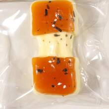 1个芝士麻糬 - 软糯的果冻奶油麻糬口感，趣味十足，适合办公室使用，可作减压玩具、捏捏乐、软萌玩具、指尖玩具、旅行玩具，也是生日礼物、万圣节礼物和圣诞礼物的理想之选。 - 彩色 - 查看 9
