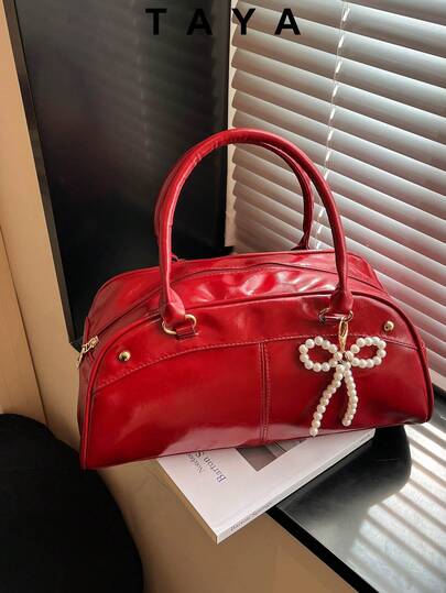 1 st minimalistisk bowlingväska i PU, handväska under armarna för kvinnor (med hänge i konstpärlor), lämplig för shopping, dejting, present till kvinnor, lämplig för tonåringar, högskolestudenter, nybörjare och kontorsarbetare, lämplig för kontor, universitet, arbete och pendling, perfekt alla hjärtans dag-present, bästa alla hjärtans dag-presentval, trendig handväska med rosett, handväska i gatu- och japansk stil för kvinnor, år 2000-stil