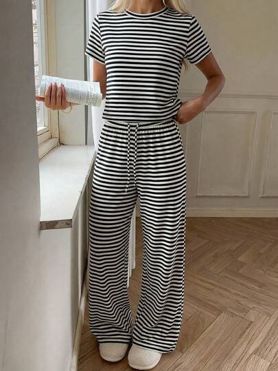两件套 Y2K 风格女式夏季条纹圆领短袖 T 恤 + 抽绳直筒裤，适合休闲、居家、街头、日常通勤和运动穿着