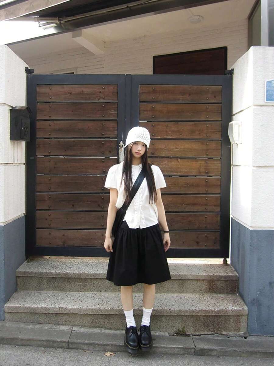 纯色复古褶皱蓬松及膝休闲女裙