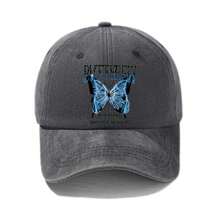 1件女士粉色水洗棒球帽，蓝色闪电蝴蝶印花和励志语录，可调节搭扣后扣，时尚前卫，完美打造休闲街头风格。 - ButterflyBCap - 查看 3