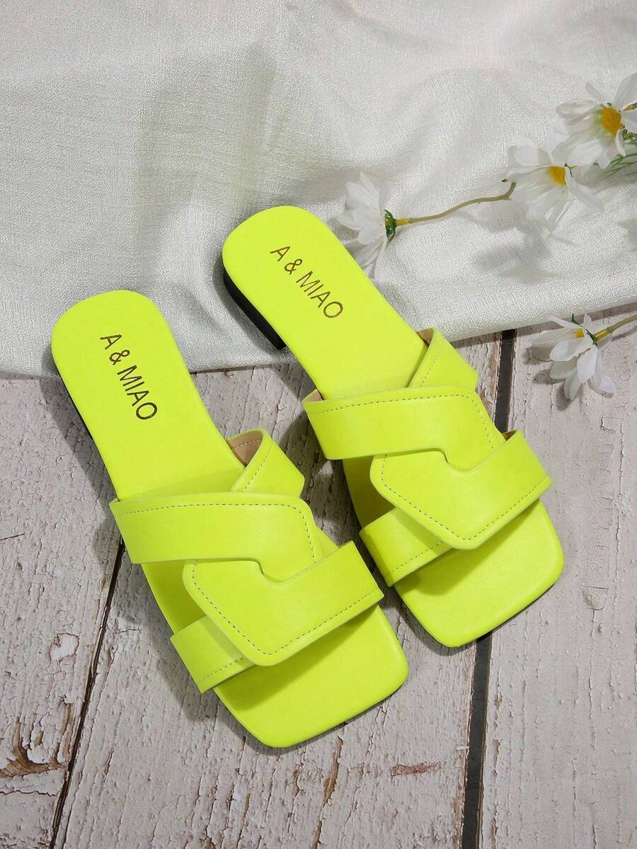 Women's Summer New Rhinestone Decor Square Toe Low Heel Flat Slip-On Black & White Open Toe Sandals, Fashionable & Elegant For Daily Wear With Dresses, Silver Beach Shoes - Fluorescent Yellow - View 1