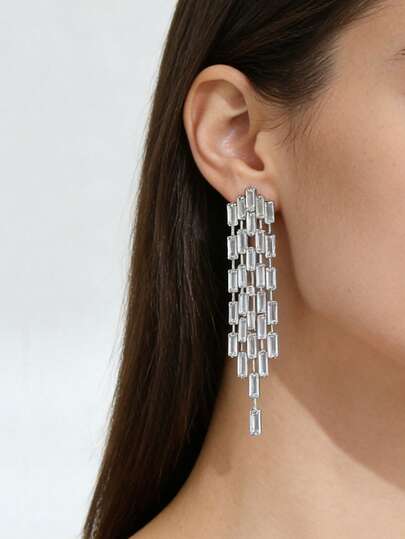 1 Đôi bông tai móc cài sang trọng, dài, đính đá Cubic Zirconia, thích hợp đeo hàng ngày và làm quà tặng dự tiệc cho mùa tốt nghiệp.