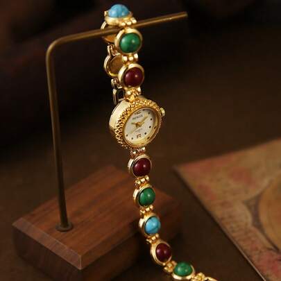 Đồng hồ nữ mặt tròn, máy quartz, thiết kế retro thời trang, độc đáo, phù hợp để đeo hàng ngày, làm quà tặng trong các dịp tụ họp giải trí.