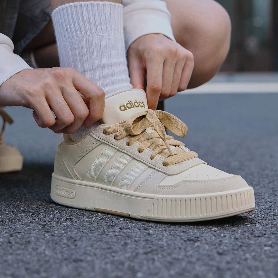 Adidas D-PAD CLASSIC “小锯齿”复古篮球鞋 - 杏色 - 查看 1
