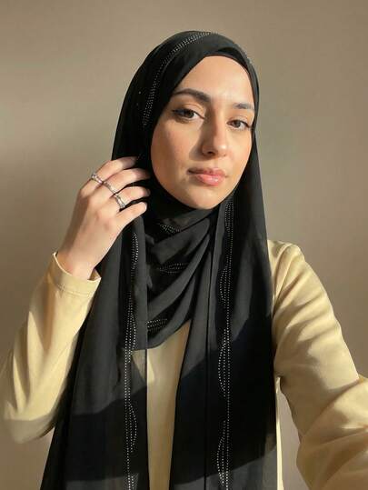 1件装女士水钻纯色雪纺柔软头巾，阿拉伯休闲长款头巾，保守素色头巾，适合日常使用