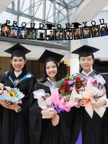 12pcs/Set Graduation Party Decorations, 2026 Graduation Photo Frame Banner, Suitable For 2026 Graduate Photos, Graduation Party Supplies, Party Decorations, Home Decor For Graduation Season (Black) - A - View 2