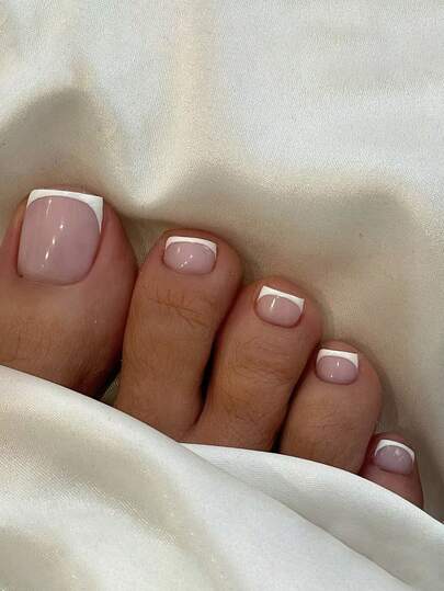 24片白色法式美甲贴纸，简约优雅，提升美甲美感