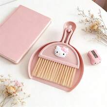 SANRIO Bộ dụng cụ vệ sinh mini hình hoạt hình dễ thương gồm chổi và hốt rác nhỏ dùng để lau bàn, bàn phím, lông thú cưng, nhà cửa và văn phòng. - Nhiều màu - Xem 3