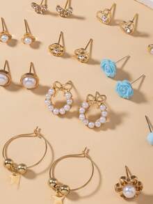 30 paires de boucles d'oreilles mode assorties, fleurs mignonnes, cœurs, combinaison de boucles d'oreilles minimalistes à motifs papillons, convient pour le décontracté, les voyages, les vacances, les cadeaux - Multicolore - Voir 5