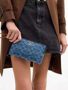 Coach 20格拉链腕包，RFID屏蔽女士手拿包 - 藍色 - 查看 2