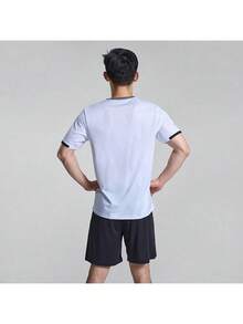 Under Armour 男女通用T恤，2026夏季新款足球训练运动跑步健身透气短袖T恤 25500522-100 - 白色 - 查看 5