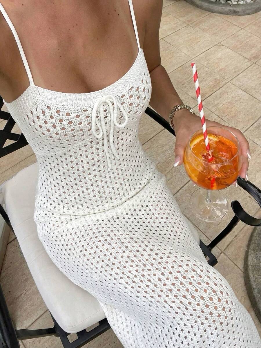 Đầm maxi trắng trơn màu mới năm 2026, kiểu dáng thanh lịch, hở lưng, khoét eo, dây mảnh, ôm sát, gợi cảm, thích hợp cho phong cách đường phố, lễ hội âm nhạc, lễ tốt nghiệp, dự đám cưới, hòa nhạc, kỳ nghỉ hè, đi chơi, đầm mùa hè, đầm mùa xuân, trang phục thanh lịch, đầm thường ngày, ngày lễ, đầm dự tiệc, sinh nhật, kỳ nghỉ, phong cách Y2K. - trắng - Xem 1