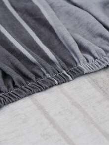 1件深灰色棋盘格沙发床罩，带松紧带，全包覆式聚酯纤维，通用沙发罩，针织牛奶丝面料，适合客厅和家庭使用。 - 深灰色 - 查看 6