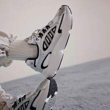 Adidas OZMILLEN 经典轻便多功能厚底运动鞋 - 白色 - 查看 5