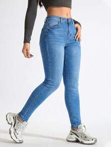 Women's Skinny Jeans With Modern Design And Button Closure: Slimming And Body Shaping Effect - Light Blue H2VA37 - View 2