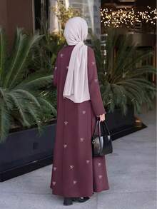 Robe ample à encolure ronde brodée de style moyen-oriental, robe de vacances à manches longues de design vintage à la mode pour le printemps - Lilas - Voir 3