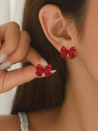 Pendientes de aro con lazo minimalista y dulce, esmalte mate rojo, estilo simple de clip para estudiantes para mujeres