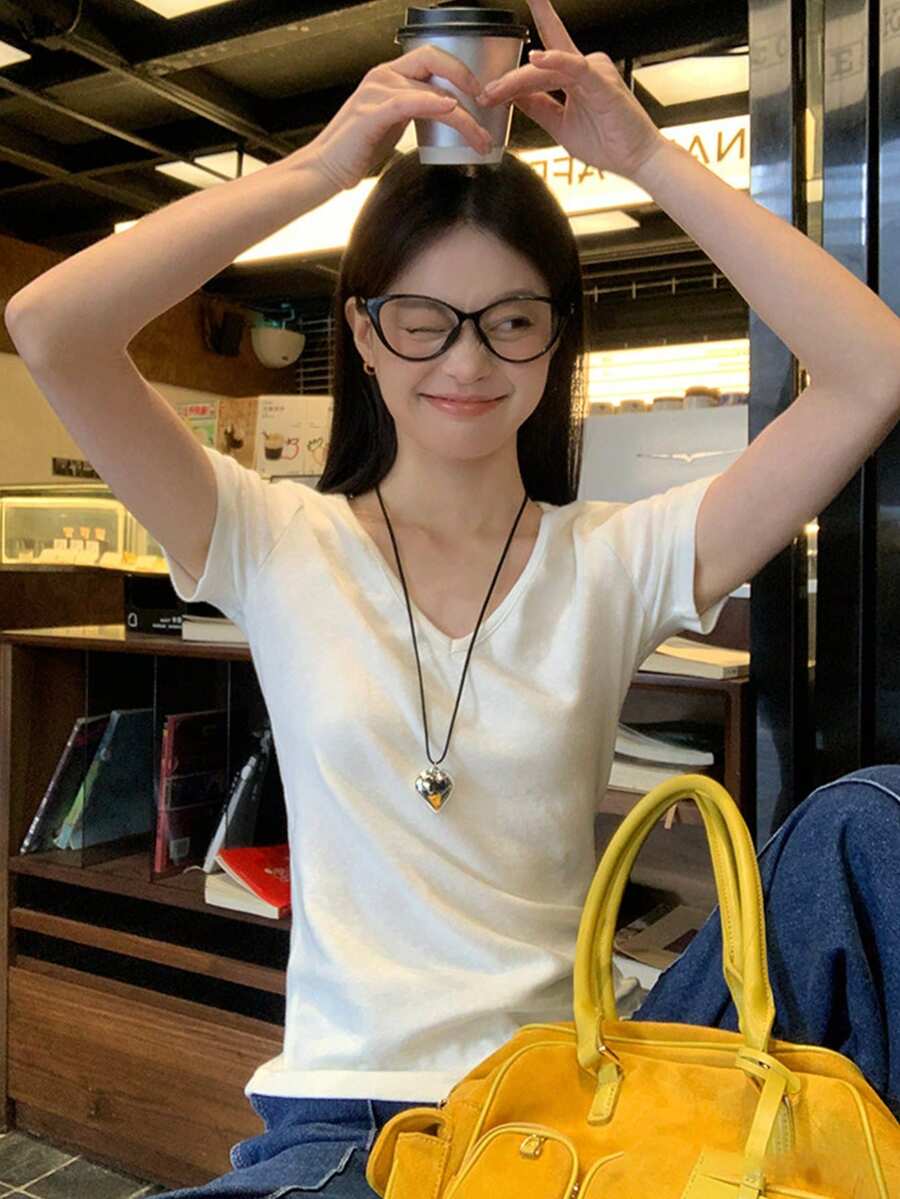 女士纯色V领休闲百搭日常短袖T恤 - 白色 - 查看 1