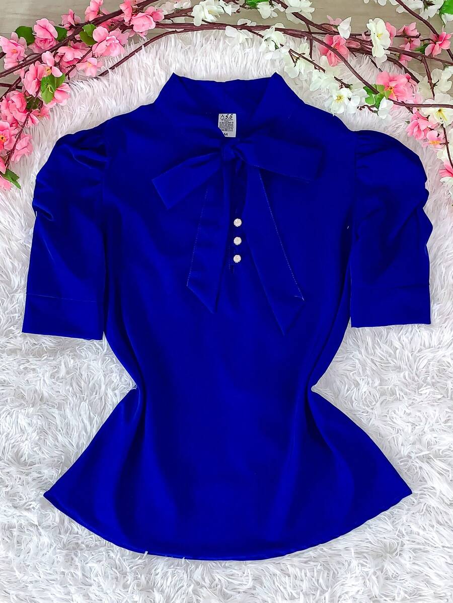 Short-Sleeved Blouse With Puff Sleeves And Bow, Size 8. Elegant Casual Style. Button Closure At The Top. - 寶藍色 - 查看 1
