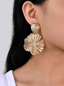 1 Pair Retro Minimalist Exaggerated Golden Yellow Lotus Leaf & Maple Leaf Earrings, Elegant Earrings Suitable For Women To Wear Daily, Banquet, Party, All Seasons - Yellow Gold - View 6