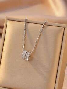 1pc Silver/Gold Plated Interlocking Ring Pendant Necklace, Jewelry Box Chain, Symbolizing Eternal Love, Friendship, Trust And Harmony, Fashionable Beach/Leisure Accessory - Multicolor - View 7