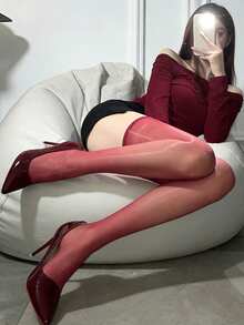1双红色亮面透明过膝袜，高弹柔软透气，甜美少女性感可爱风格，适合约会、日常穿着、派对、夜店等场合。 - 彩色 - 查看 6