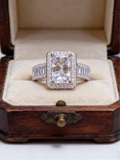 1pc Women's Wedding Ring, Exquisite Fashion Luxury Zirconia Embedded Creative Personalized Ring, Suitable For Engagement, Wedding, Banquet Gifts